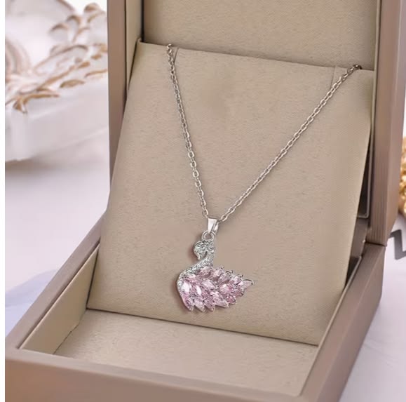 Viral Swan Necklace